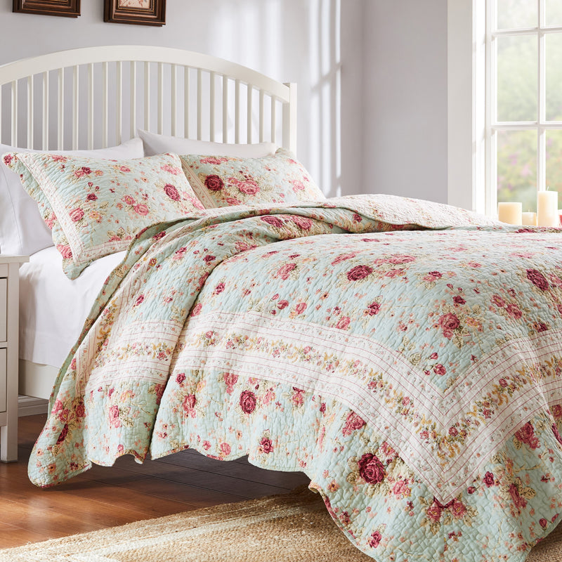 Antique Rose Quilt Set