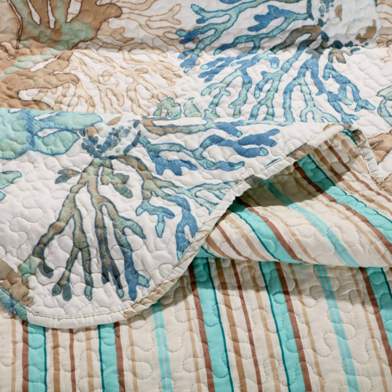 Atlantis Throw