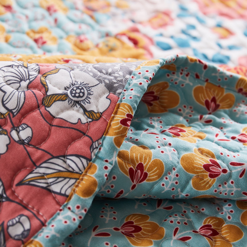 Carlie Quilt Set