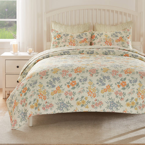 Chloe Quilt Set