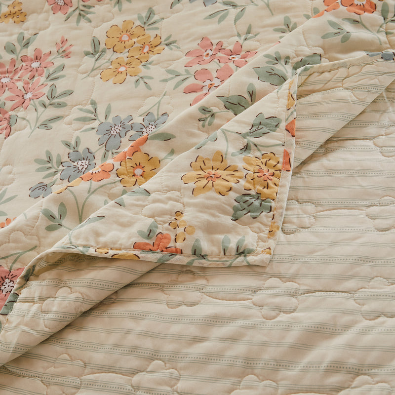 Chloe Quilt Set