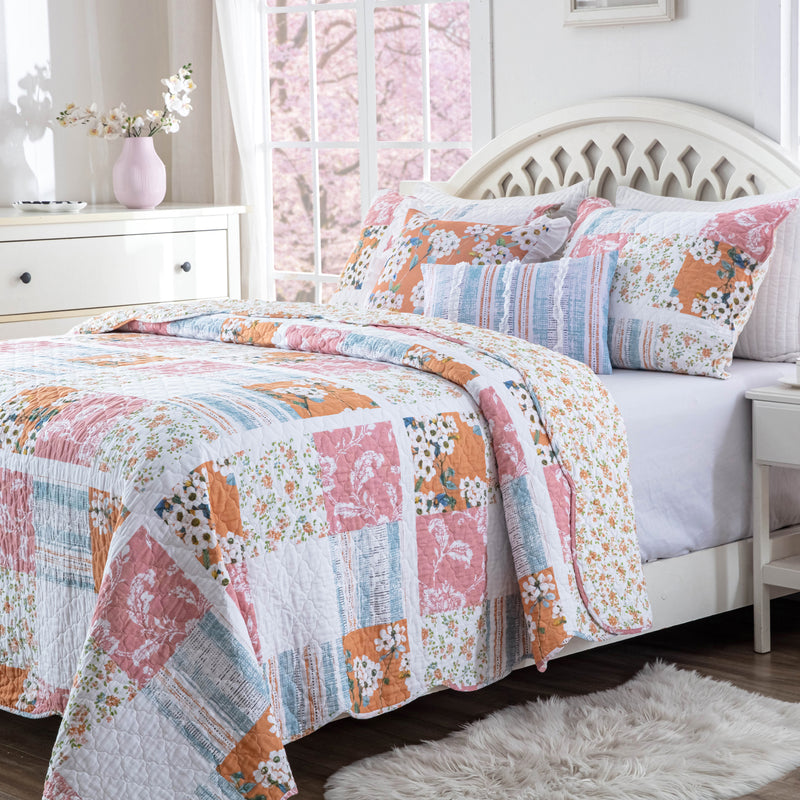 Everly Quilt Set