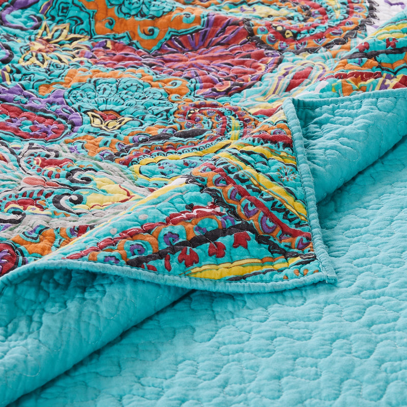 Nirvana Quilt Set