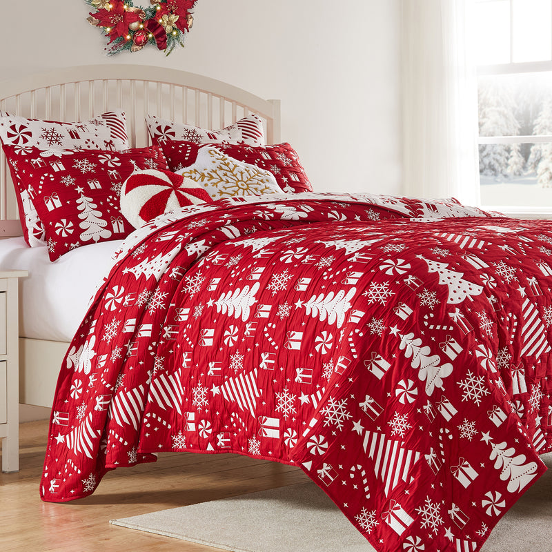 Peppermint Party Coverlet Set