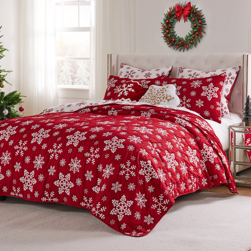 Snowflakes Coverlet Set