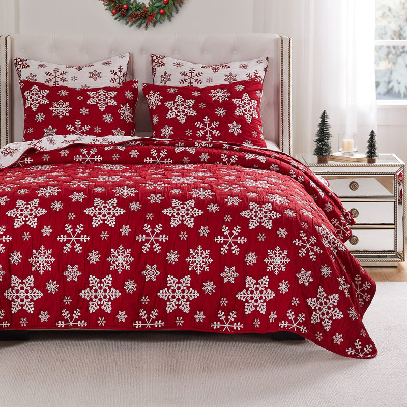 Snowflakes Coverlet Set