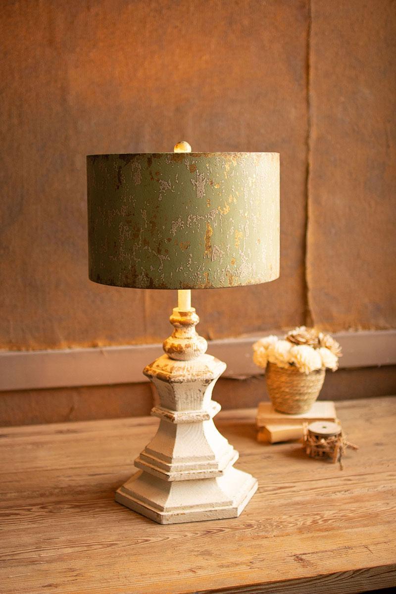 ANTIQUE WHITE WOOD TABLE LAMP W ANTIQUE GREEN METAL SHADE