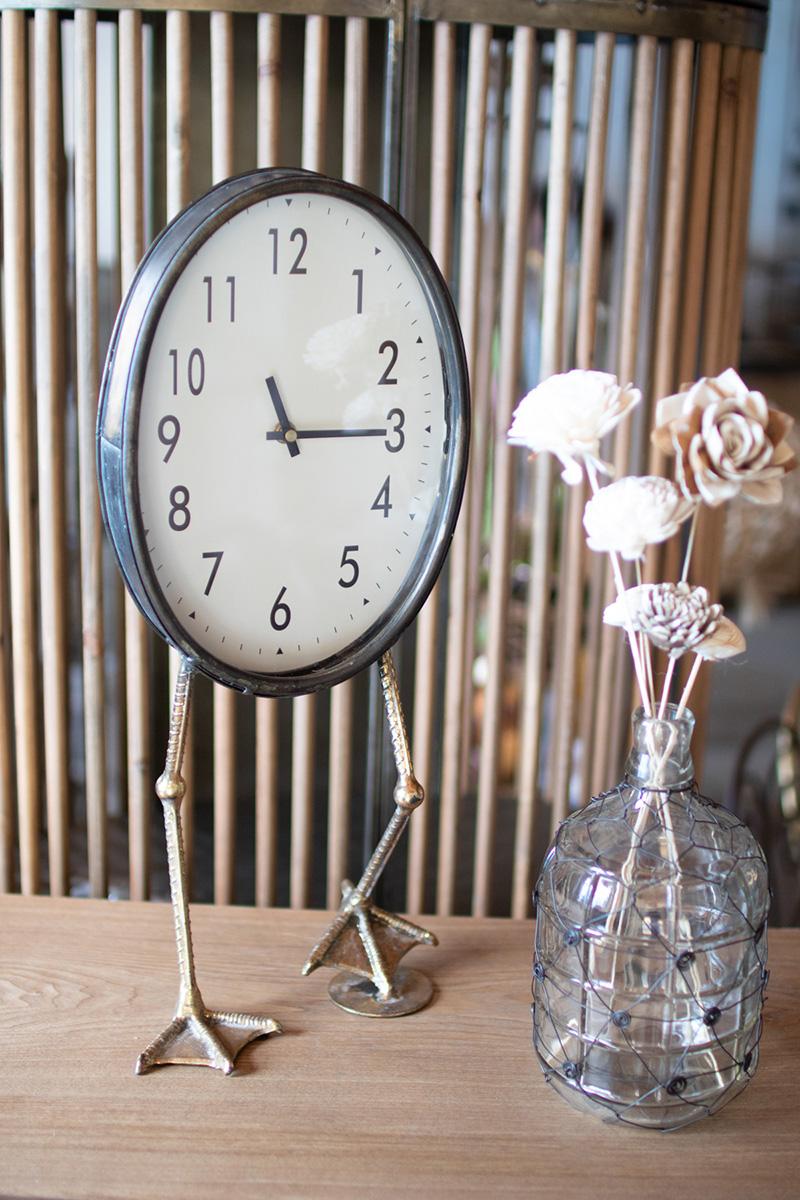 TABLE CLOCK WITH DUCK FEET