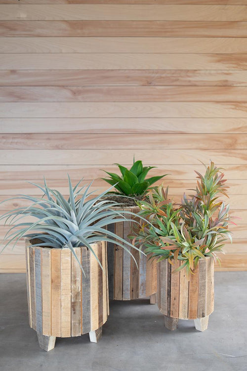 SET OF THREE NATURAL RECYCLED WOOD ROUND PLANTERS