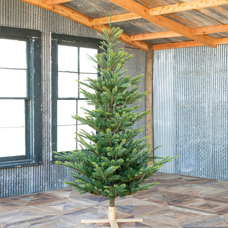 Great Northern Spruce Tree with Micro LED Lights 7.5'