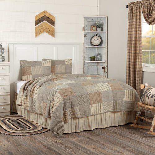 <img src="uxf2q9xmlw7nut2r30w1.jpg" alt="Sawyer Mill Charcoal King Quilt Set; 1-Quilt 105Wx95L w